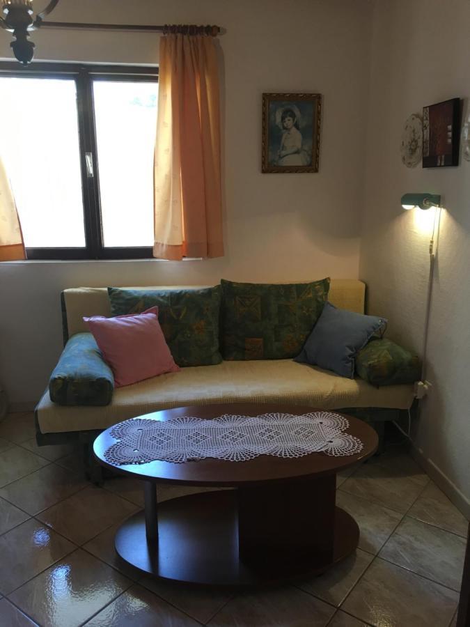 Medusa Apartment